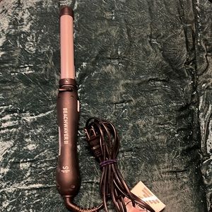 Beachwaver S1 Black rotating curling iron